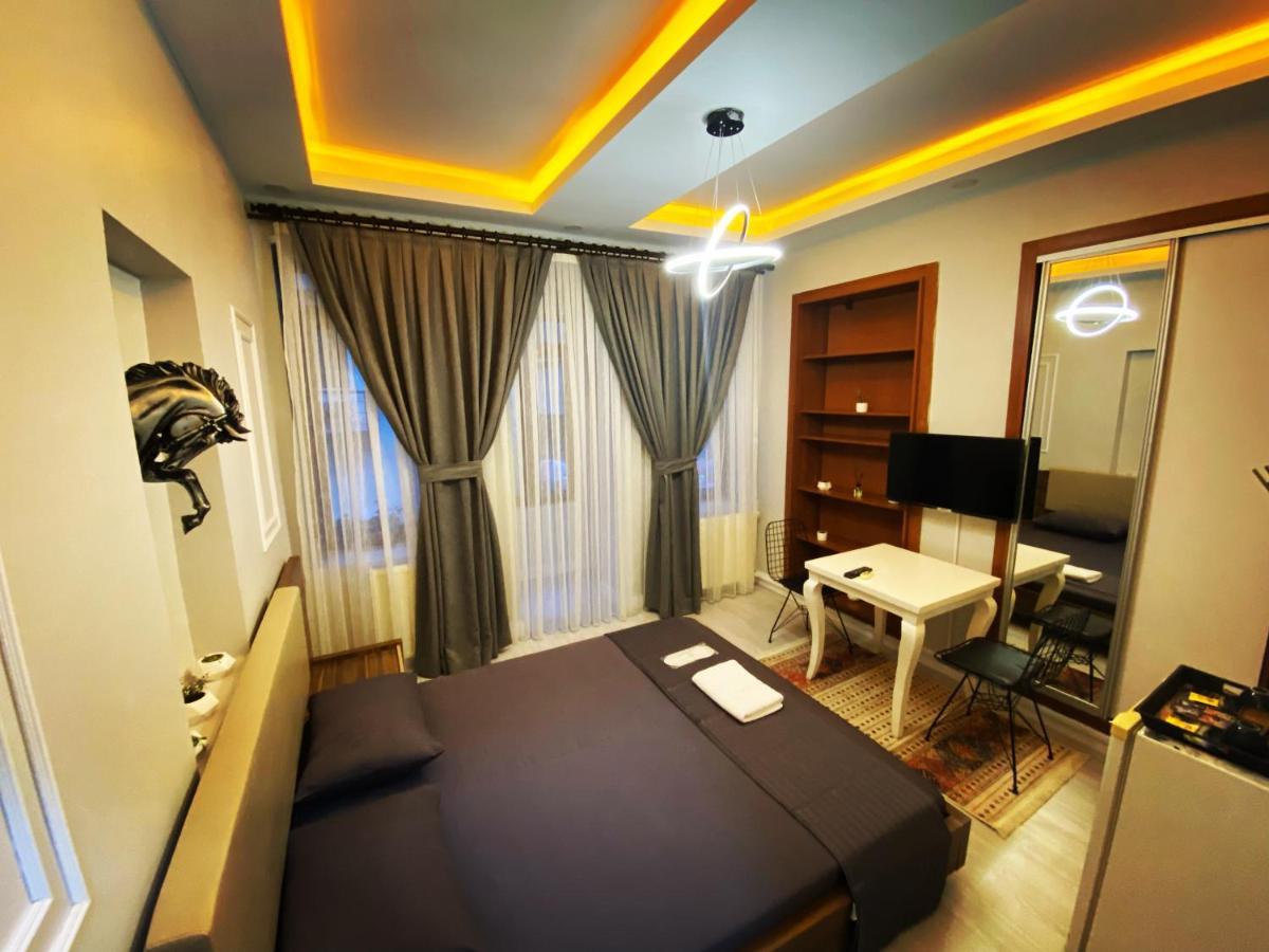 Moon Suit Taksim Istanbul Ngoại thất bức ảnh